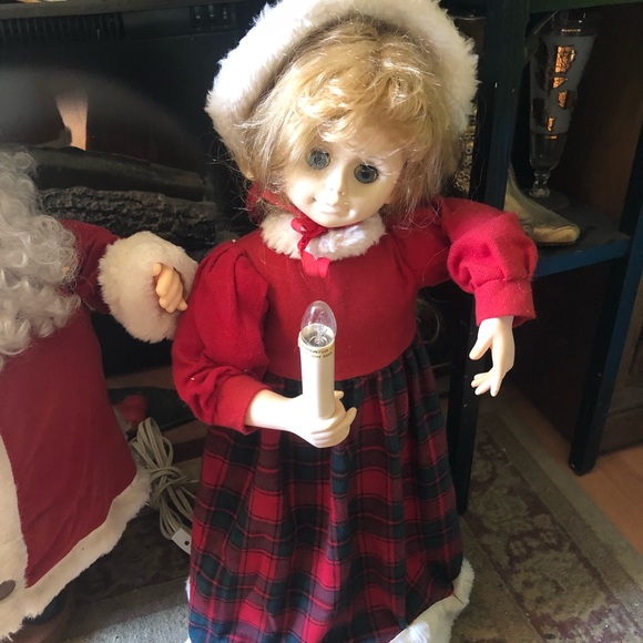 VINTAGE MOVING ANIMATRONIC MR. & MRS. SANTA CLAUS HOLDING NIGHT CANDLES - Picture 6 of 6